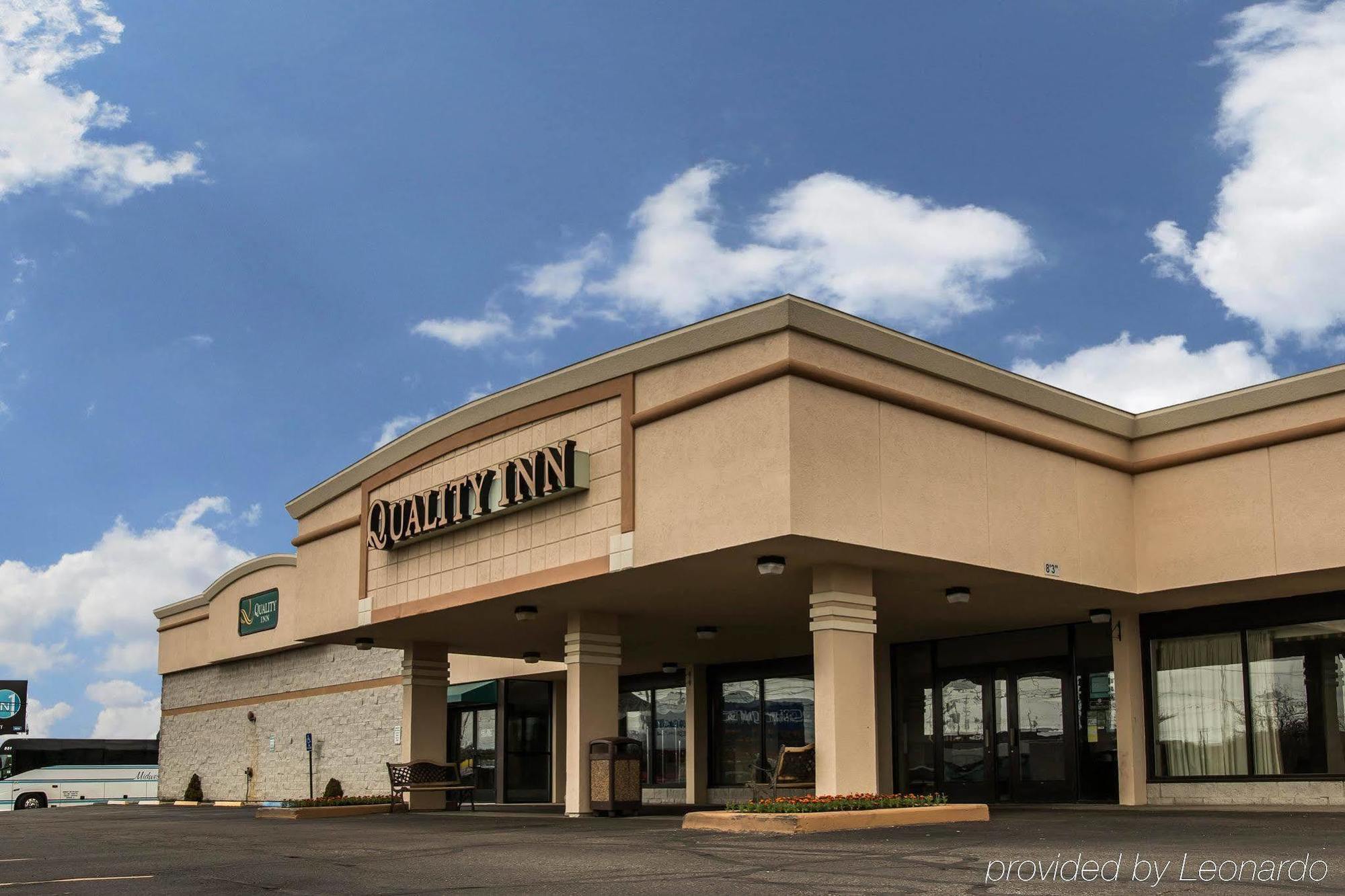 Quality Inn University Lansing Exterior foto